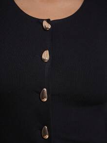 SHEIN BAE CURVE 大尺碼女款黑色長袖金屬鈕扣前開襟上衣 - 黑色 - 查看 6