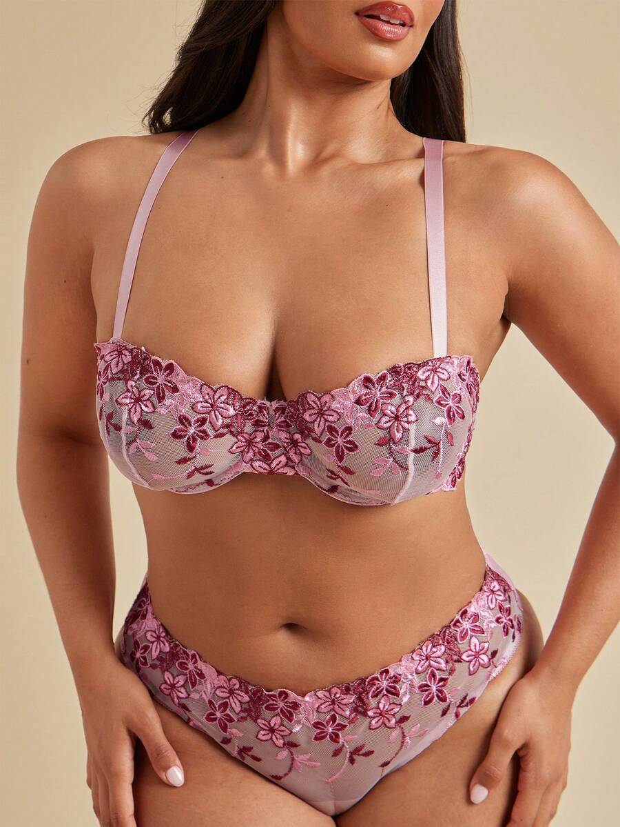 SHEIN BAE CURVE 加大码 2 件套性感刺绣文胸和内裤内衣套装,女士适用,提拉型 - 粉色 - 查看 1
