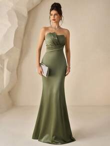 Coutiva Women's Solid Color Asymmetrical Strapless 3D Pleated Design Fitted Formal Evening Gown Wedding Guest Mermaid Strapless Dress  Embellished - Green - View 1