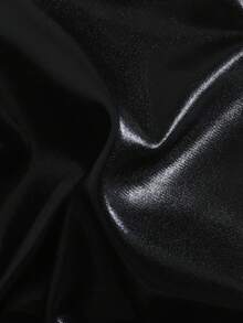 26SS Primavera/Verano Top de Bikini de Cuello Triangular con Patrón de Maíz en Cuero Charol 2 piezas - Negro - Ver 5