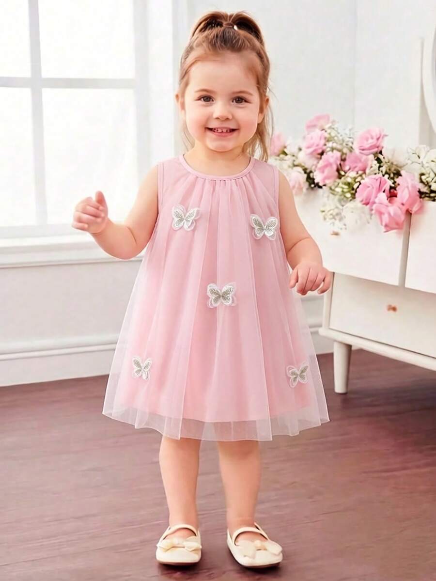 SHEIN Glamorique Kids 女婴甜美梦幻粉色网纱连衣裙，饰有精致可爱的3D蝴蝶结，适合外出、度假、各种场合的拍照，夏季连衣裙，夏季服装 - 粉色 - 查看 1