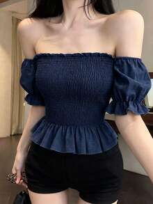 DAZY 春夏仿牛仔辣妹音樂節露肩平口式抓皺腰身襯衫休閒度假優雅荷葉邊拼接短袖女上衣 - 藏蓝色 - 查看 2
