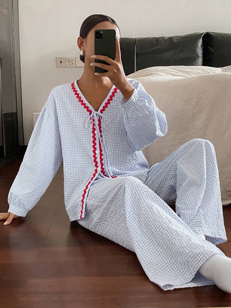 DAZY 2pcs/Set Women's Pajama Set With Pleated Plaid Fabric, Contrast Color Wavy Trim, Decorative Neckline And Tie - Blue - View 1