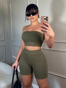 SHEIN SXY 大尺碼女款純色短版抹胸上衣與短褲休閒性感兩件套，橄欖綠夏季度假約會穿搭 - 軍綠色 - 查看 2