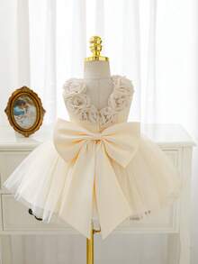 SHEIN Glamorique Kids 女嬰白色緞面網紗高階正式禮服，附3D花朵、大蝴蝶結背部、蓬蓬裙，適合婚禮、生日派對花童，夏季優雅款 - 杏色 - 查看 4
