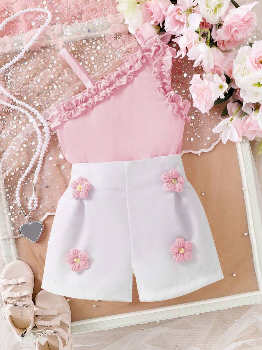 SHEIN 女嬰夏季優雅甜美紫色不對稱肩帶設計,胸前3D蕾絲裝飾,搭配白色短褲與紫色花朵裝飾套裝,適合拍照、街拍與旅行 - 粉色 - 查看 1