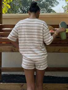 Veykashi 大尺碼女款休閒寬鬆條紋套裝，美式復古條紋套裝，女款街頭風套裝 - 彩色 - 查看 2