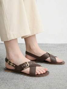 CUCCOO BIZCHIC 女士休闲时尚度假搭扣交叉绑带露趾纯色平底凉鞋 - 棕色 - 查看 4
