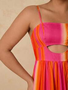 Travachic Đầm cami nữ size lớn phong cách đi biển mùa hè, màu gradient, chi tiết khoét rỗng, eo bo, gấu bèo nhún - màu nâu - Xem 3