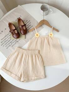 SHEIN LMoss Kids 少女花卉鉤編吊帶上衣與鉤編飾邊短褲套裝 西式連身短褲套裝 女孩 棕色 - 杏色 - 查看 2