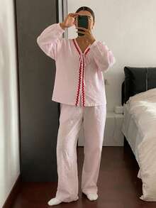DAZY 2件組女款睡衣套裝，百褶格紋面料，對比色波浪滾邊，裝飾領口與領結 - 粉色 - 查看 7
