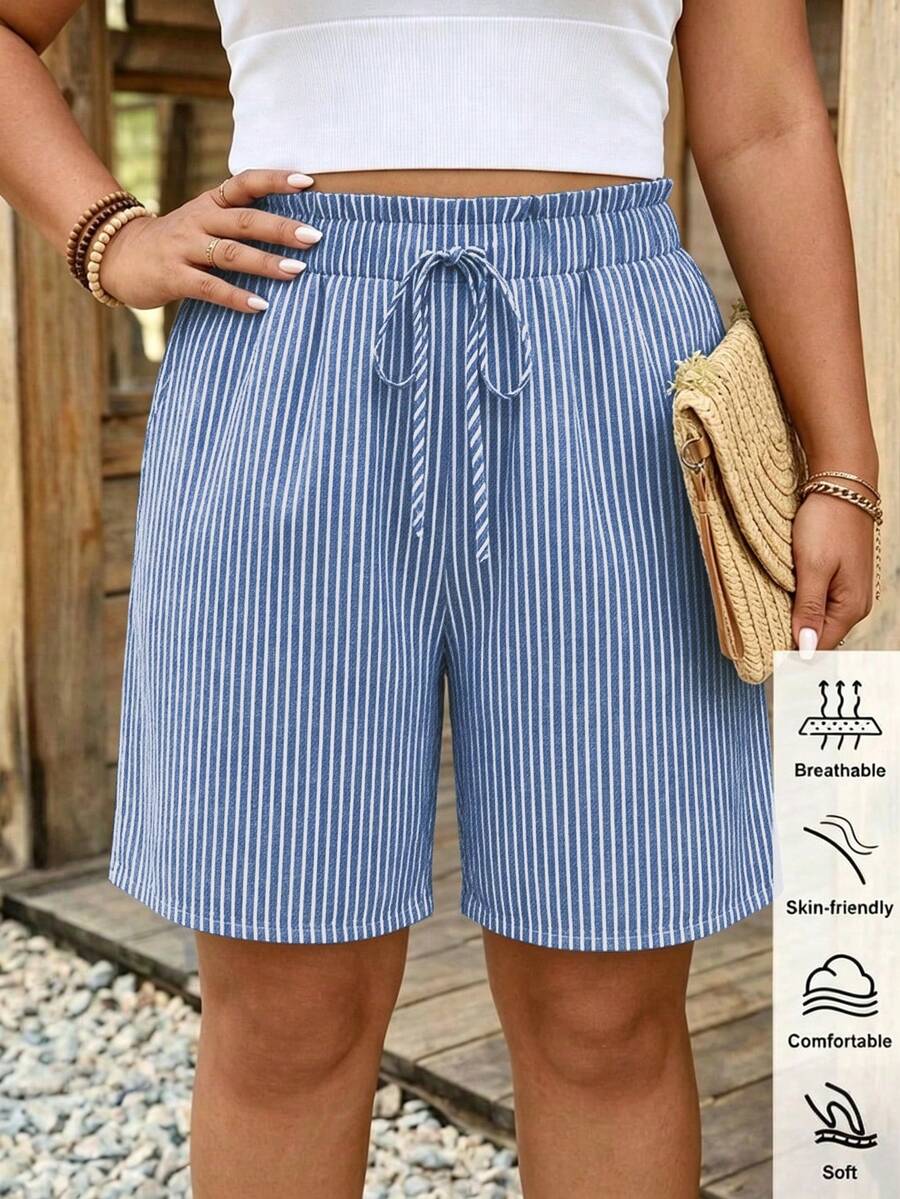 Comfylo Celana Pendek Wanita Ukuran Besar Motif Garis-garis Biru Putih Kasual untuk Liburan, Cocok untuk Musim Panas, Warna Biru - MultiWarna - View 1