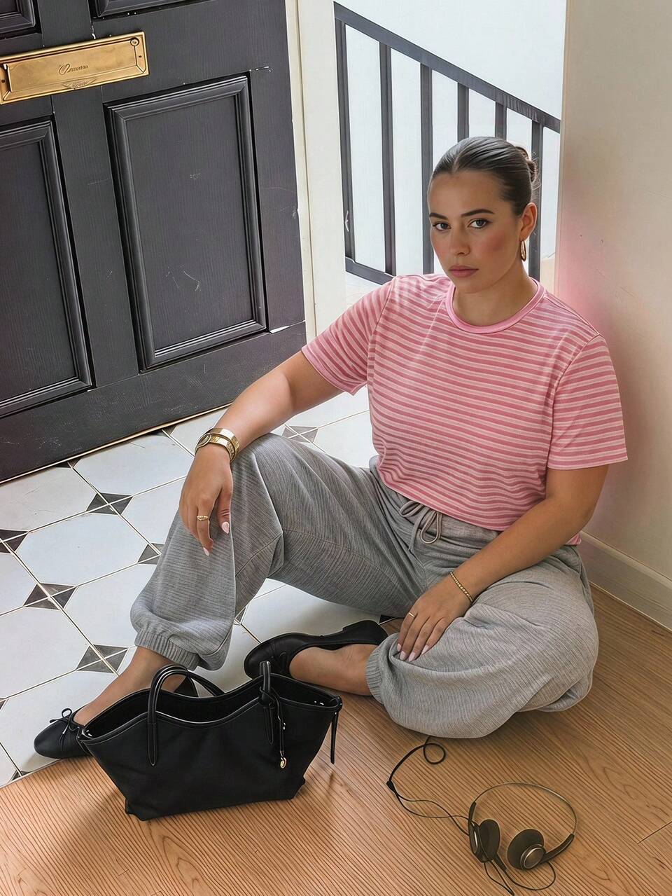 Casual Round Neck Pink Striped Loose Fit Plus Size Women's Short Sleeve T-Shirt, Spring/Summer Graphic Tees Women
