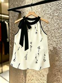 Raffinéva Women Floral Halter Neck Sleeveless Top - Black - View 1