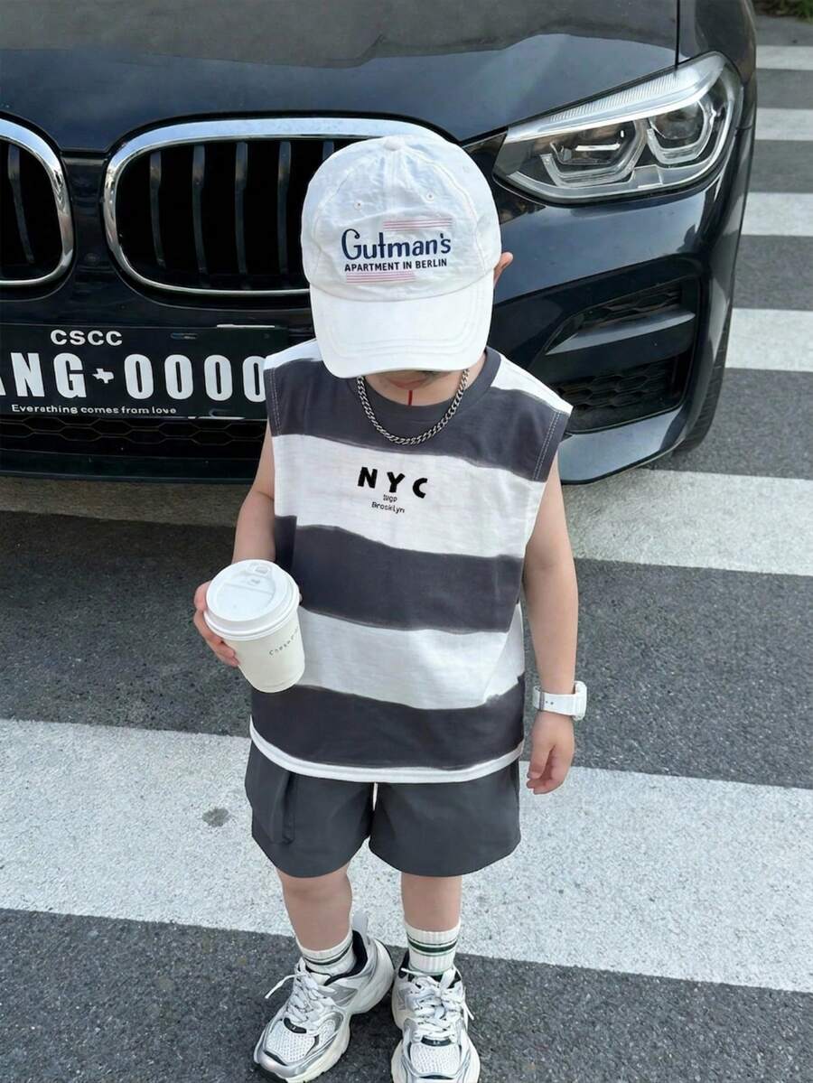 2件套男童休闲韩版舒适简约条纹印花背心和工装短裤套装,适合搭配蜘蛛图案连帽衫、拉链连帽衫、儿童连帽衫、儿童套装、幼儿男童服装、上学、返校、男童套装、男童服装、日常穿着、学校、旅行、运动、春夏装。 - 灰色 - 查看 1