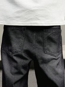 Manfinity EMRG Men's Casual Streetwear Pocket Button Distressed Denim Shorts Night Dark Wash Summer, Holiday - Black - View 7