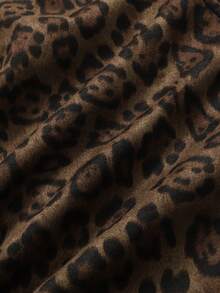 ROMWE MEN Men's Leopard Print Pattern Loose Shorts Street Retro - Brown - View 4
