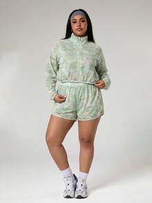 SHEIN Rhythm Era 2件組大尺碼女款春夏運動套裝，網眼布料迷彩印花全拉鍊領口附口袋長袖大尺碼女款運動外套，以及2合1內搭內褲附口袋大尺碼運動短褲，適合休閒穿著、跑步、瑜珈、健身、網球、高爾夫 - 綠色 - 查看 4
