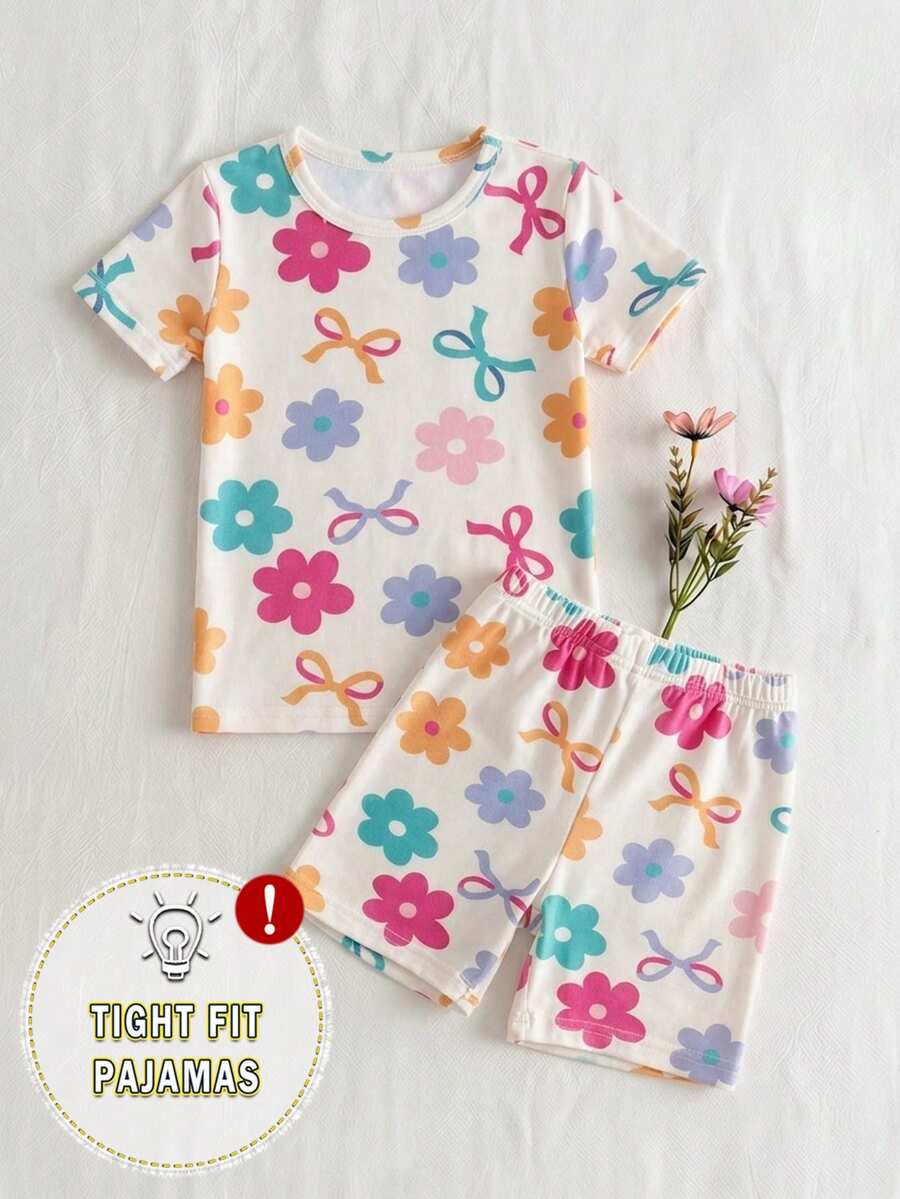 SHEIN 2件組少女休閒修身睡衣套裝,輕量羅紋針織花朵與蝴蝶結印花上衣及短褲,白色仙女系列家庭款睡衣 - 杏色 - 查看 1