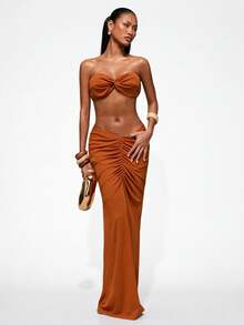 Normani Women's Minimalist Solid Color Twist Bandeau Top And Ruched Mini Skirt 2-Piece Set - Orange - View 5