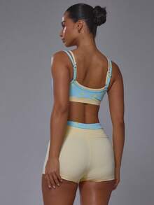 Musera Sport Sport Lemon Fruit Print Scoop Neck Double Layered Contrast Pastel Colour Adjustable Strap Soft Active Sports Bra - Blue - View 4