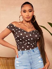 SHEIN SXY 大尺碼女款春夏季貼身黑色露肩扭結T恤 - 巧克力棕 - 查看 6