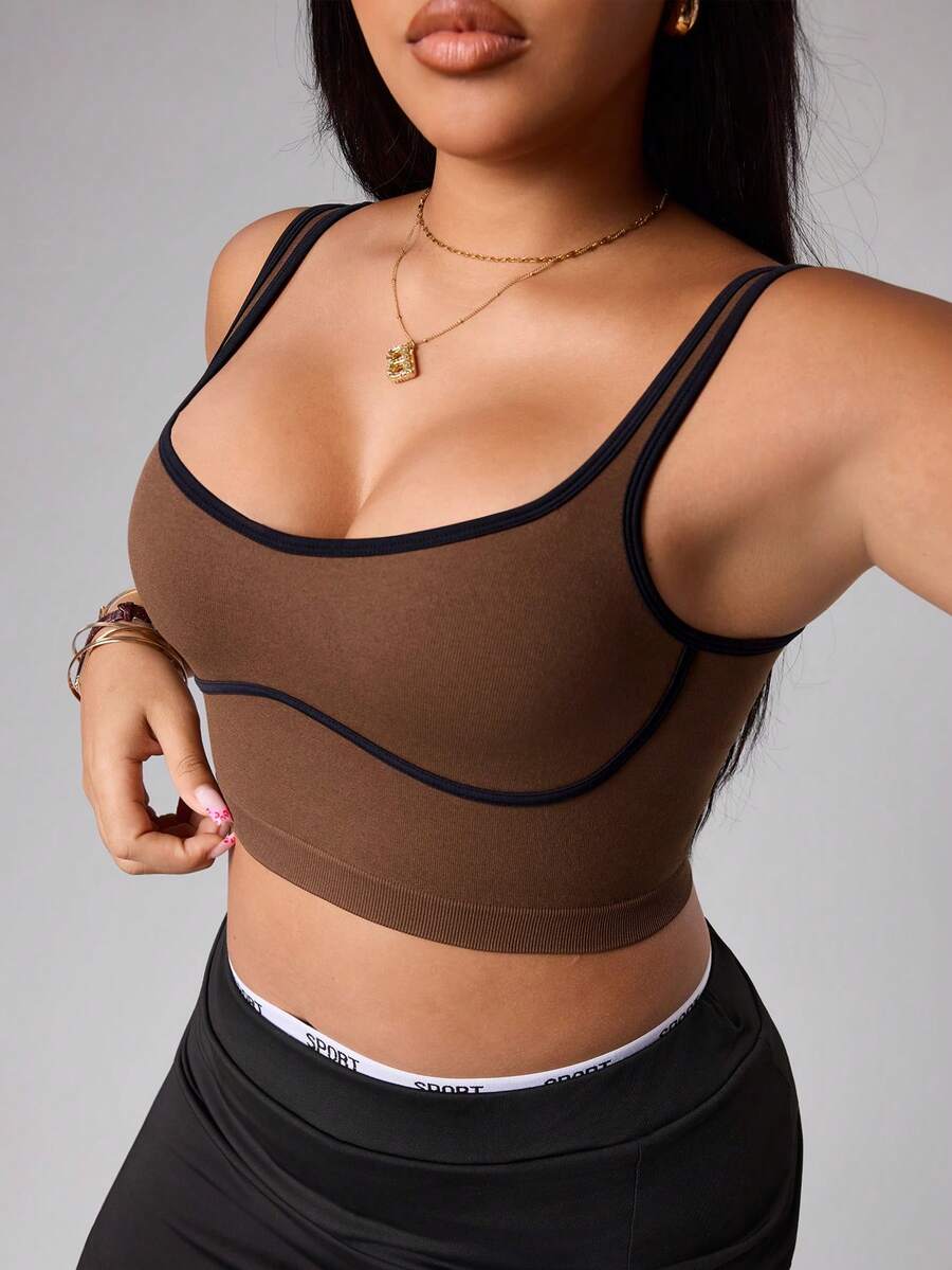 SHEIN Rhythm Era Damen Sport-Tanktop in Große Größen mit Kontrastfarbe, gerafften Ärmeln und Off-Shoulder, geeignet für Yoga, Radfahren, Tennis - Kakao - Übersicht 1