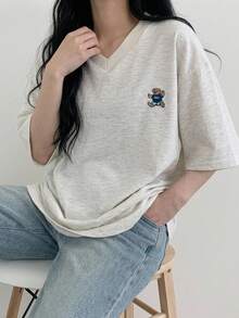 DAZY Women's Loose Fit V-Neck T-Shirt With Bear Print - Light Grey - View 12