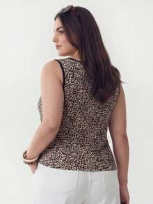 Solavibe Canotta da donna taglie forti con bottoni anteriori, scollo rotondo e stampa leopardata - Castano - Visualizzare 3