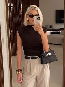 SHEIN PETITE Áo kiểu dáng thanh lịch màu nâu, không tay, có đệm vai, thích hợp cho mùa xuân/hè, đa năng, phù hợp cho cả công sở và những dịp thường ngày, mang phong cách cổ điển. - màu nâu - Xem 9