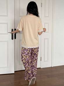 DAZY 2pcs/Set Women's Pajama Set, Contrast Trim Loose T-Shirt Top & Floral Print Pajama Pants Summer - Baby Pink - View 2