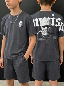 SHEIN 2件組青少年男孩T恤套裝 Bolty字母人像大圖案街頭風印花圓領短袖灰色T恤灰色短褲套裝 運動服 Y2k套裝 Ss26 夏季上衣 夏季短褲 夏季穿搭 夏季衣物 男孩套裝兒童套裝 適合春夏 戶外穿著 情人節 約會 旅行 度假 家庭聚會 開學季 婚禮季 晚餐 運動 生日派對 - 深灰色 - 查看 3