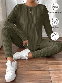 SHEIN Frenchy Camiseta de punto acanalado con hombros caídos & Leggings de tela texturizada Dos piezas - Verde militar - Ver 5