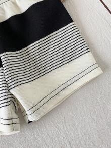 SHEIN Vintaside Kids 新生兒夏季領口短袖時尚涼爽休閒襯衫與百搭簡約短褲套裝，適合外出、露營、野餐、度假、聚會、日常休閒穿著 - 彩色 - 查看 8