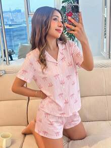 女童粉色條紋可愛蝴蝶結滿版印花經典開襟翻領鈕扣設計休閒舒適便利短袖短褲睡衣兩件組家居服 - 彩色 - 查看 9