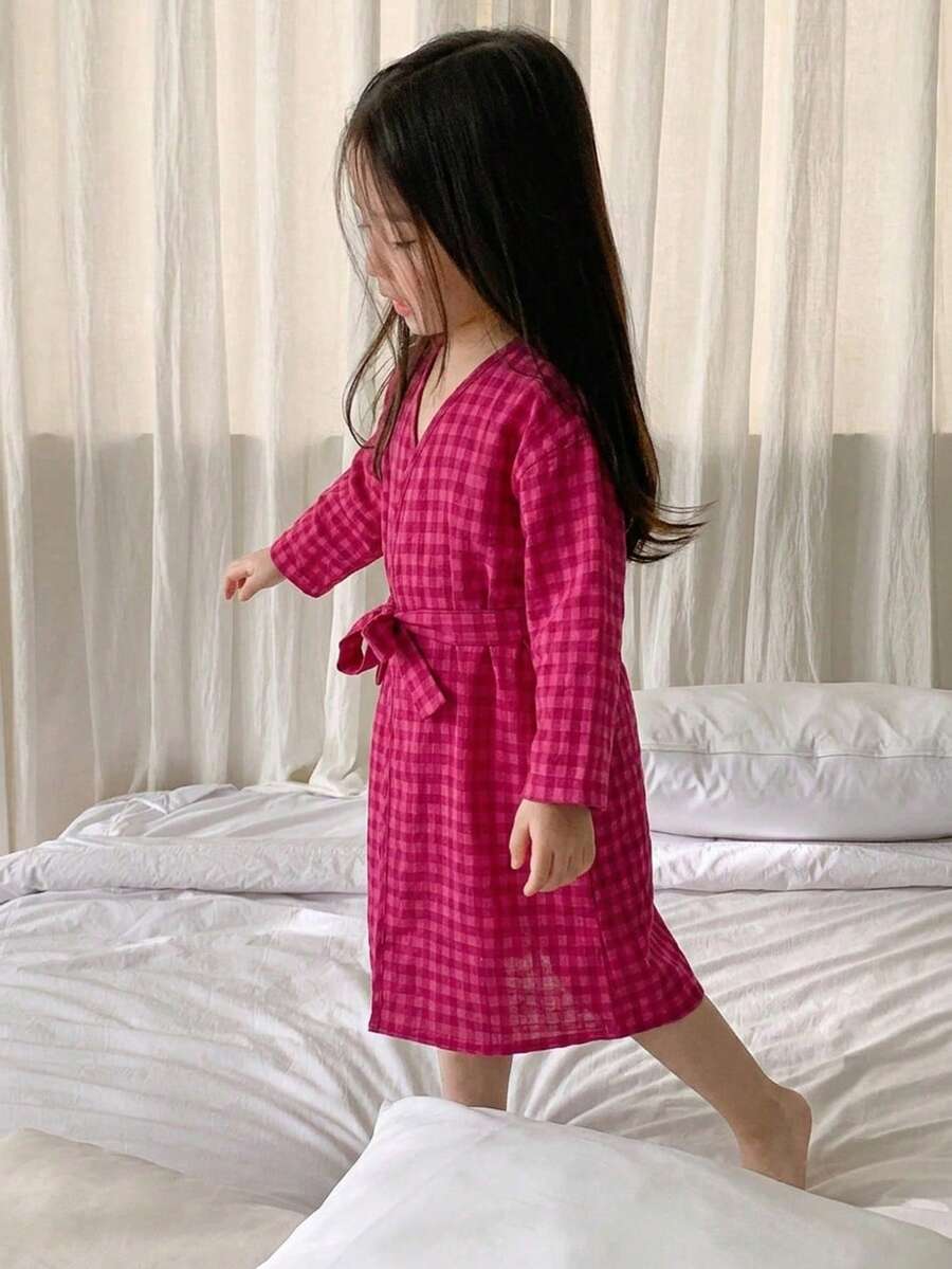 Dazy Kids 少女秋季居家服 柔軟舒適純棉印花面料荷葉邊領長袖洋裝 - 玫紅色 - 查看 1