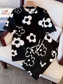 Manfinity Joysei Men's Casual Floral Pajama Set, Men's 2-Piece Set - Black - View 1