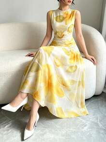 Modelyn 淺黃色花卉印花法式無袖長洋裝，女款時尚低領收腰長裙，抓皺腰部設計，花卉圖案桃色雪紡長洋裝，夏季度假風，優雅日常穿搭 - 彩色 - 查看 3