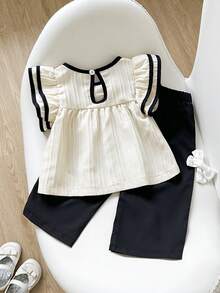 SHEIN Playful Pals 女嬰對比色滾邊蝴蝶結裝飾百褶上衣與長褲休閒日常套裝 - 杏色 - 查看 3