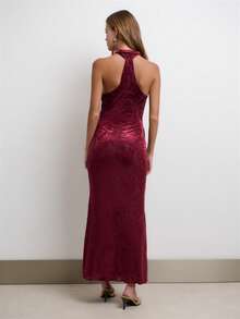 Nöista A New Chinese-Style Deep Burgundy Flocked Floral Off-Shoulder Tie-Front Maxi Dress With A Fitted Cut. - Burgundy - View 7