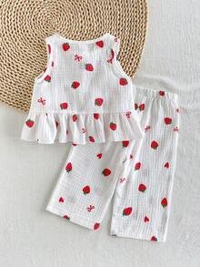 Vintaside Kids Bộ 2 món cho bé gái: Áo tank top dáng ngắn cổ tròn không tay, vải cotton trắng nhăn hai lớp mềm mại, gấu áo nhún bèo lớn + Quần dài ống rộng suông lưng thun, phong cách Mori Hàn Quốc dễ thương ngọt ngào trẻ trung, họa tiết in trái dâu và nơ, phù hợp mặc hàng ngày mùa hè, đi chơi, mua sắm, đi học, du lịch, nghỉ dưỡng, dã ngoại, công viên, khu vui chơi, tiệc tùng - Đỏ và trắng - Xem 2