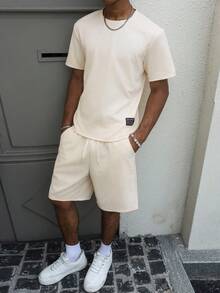 Manfinity Roghcode Men's Round Neck Printed Short Sleeve T-Shirt And Drawstring Waist Shorts Casual Daily Outfit, Holiday - Grey - View 1