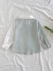 SHEIN Vintaside Kids 男嬰休閒百搭翻領前開扣左胸口袋長袖上衣多件組 - 綠色 - 查看 2