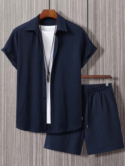 Manfinity Homme Chemise à boutons unie pour hommes et short à cordon de serrage sans t-shirt, tenue de sortie, tenues confortables