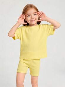 Young Girl Solid Color Short Sleeve T-Shirt And Shorts Casual Daily Outfit Set - Yellow - View 2