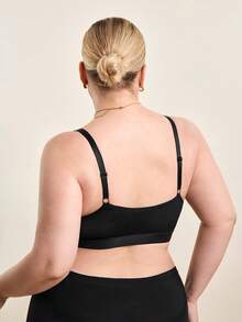 Hourtrue Plus Size Women Lace Patchwork Wireless Bra, Comfortable Lingerie - Black - View 2
