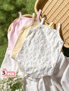 SHEIN Vintaside Kids Set Baju Terusan Bayi Perempuan Musim Panas Berwarna-warni Model Halter Terdiri dari Tiga Potongan. Tersedia tiga desain: Pink Lembut, Kuning Krem Polos dengan Pola Berlubang, dan Pola Bunga Segar. Gayanya manis, sederhana, dan memiliki nuansa pedesaan. Permukaannya terbuat dari kain rajutan berlubang. Area selangkangan memiliki desain kancing untuk memudahkan penggantian popok. Ketebalannya sedang dan cocok untuk kegiatan sehari-hari, jalan-jalan di taman, bersantai, olahraga ringan, atau saat belajar merangkak. - MultiWarna - View 3