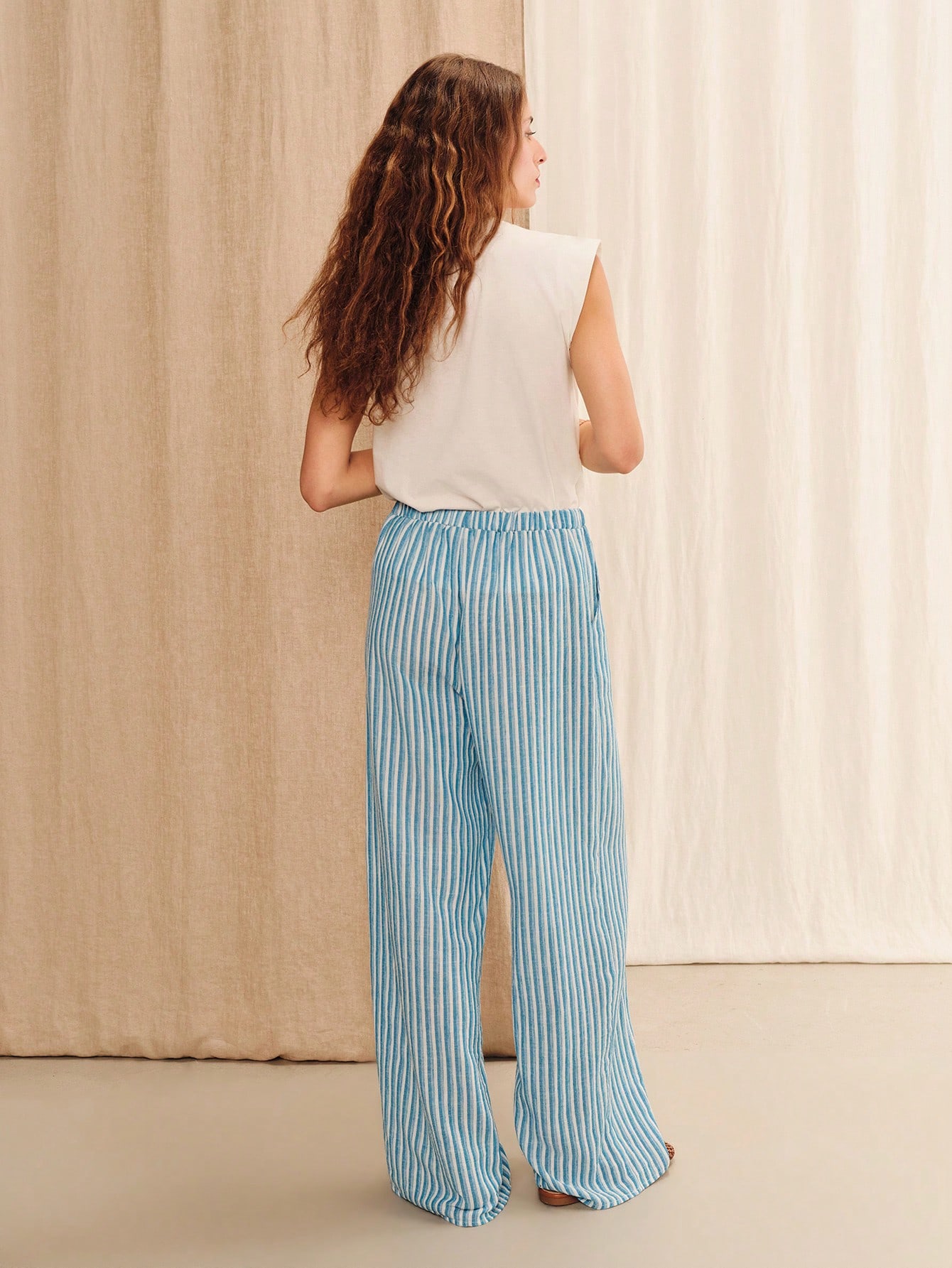 High-Waisted Blue Striped Trousers With Button Details And Straight Legs Summer Vacation Pants