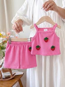 SHEIN Playful Pals 2件/套 嬰兒女童無袖吊帶鬆緊腰短褲套裝，華夫格針織提花草莓拼接上衣，休閒簡約可愛，適合夏季日常穿著或旅遊度假，亮眼活潑 - 玫紅色 - 查看 6
