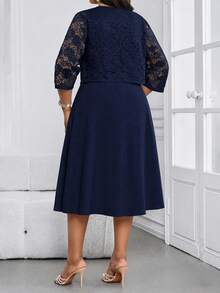 SHEIN Lady CURVE 大尺碼女款圓領蕾絲上衣與裙子休閒日常兩件套 - 藏蓝色 - 查看 2